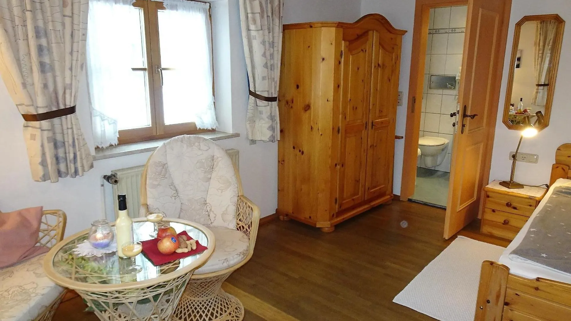 Baeriger Urlaub Mit Viel Herz Bad Bayersoien Germany